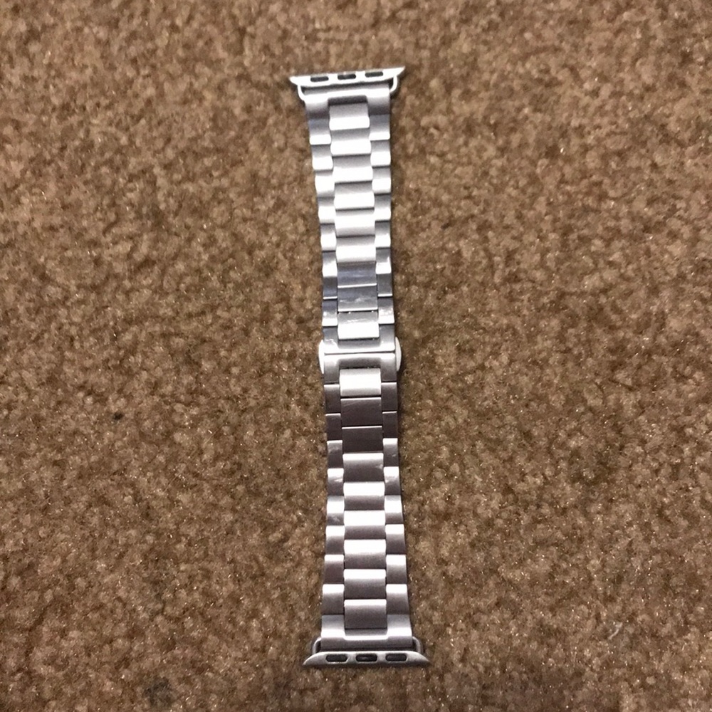 Apple Watch metal band